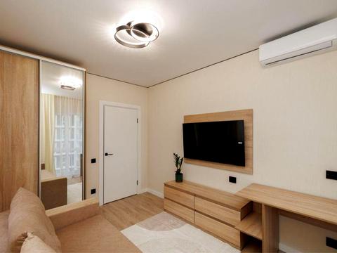 квартира за адресою Михайла Максимовича вул. (Онуфрія Трутенка), 28-Е