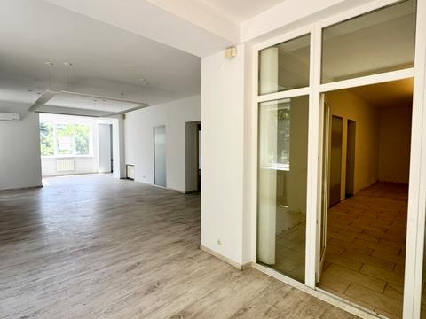 комерційна за адресою Французький бульв., 35