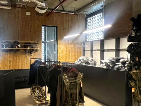 комерційна за адресою Степана Бандери просп. (Московський), 28А