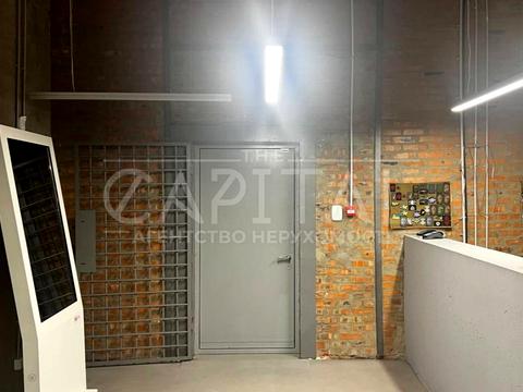 комерційна за адресою Степана Бандери просп. (Московський), 28А