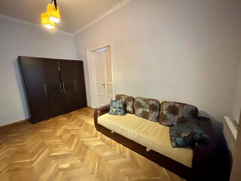 квартира за адресою Мирона Тарнавського вул. (Кутузова), 26