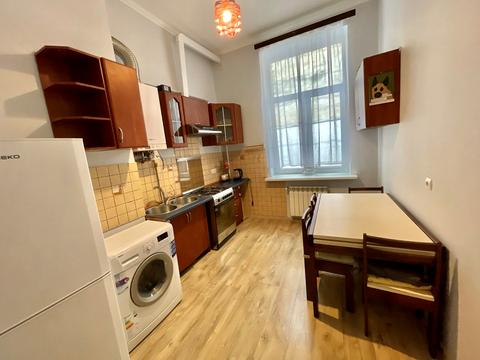 квартира за адресою Мирона Тарнавського вул. (Кутузова), 26