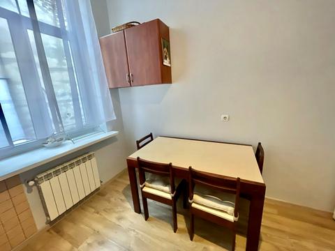 квартира за адресою Мирона Тарнавського вул. (Кутузова), 26