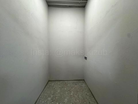 комерційна за адресою Університетська вул., (Будинок)