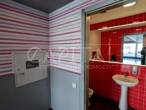 комерційна за адресою Степана Бандери просп. (Московський), 6