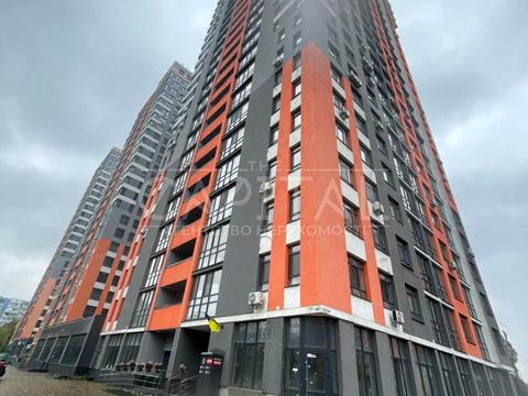 комерційна за адресою Бережанська вул., 15