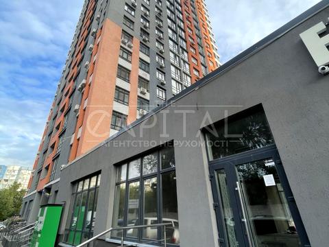 комерційна за адресою Бережанська вул., 15