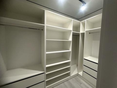 квартира за адресою Залізнична вул., 7