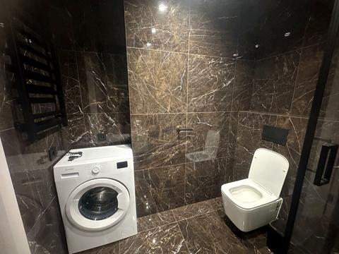 квартира за адресою Залізнична вул., 7