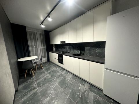 квартира за адресою Залізнична вул., 7