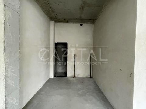 комерційна за адресою Бережанська вул., 15