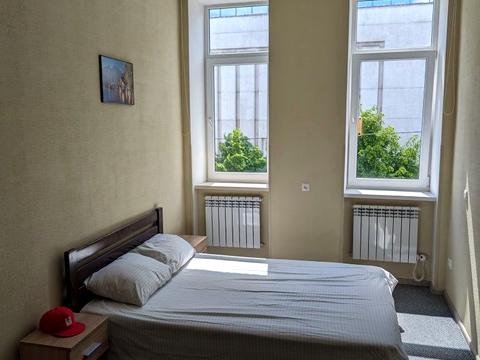 квартира за адресою Під Дубом вул. (Космонавтів), 14