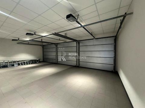 будинок за адресою Абрикосова вул., 8