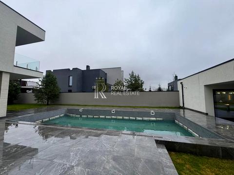 будинок за адресою Абрикосова вул., 8