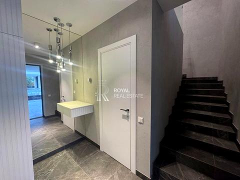 будинок за адресою Абрикосова вул., 8