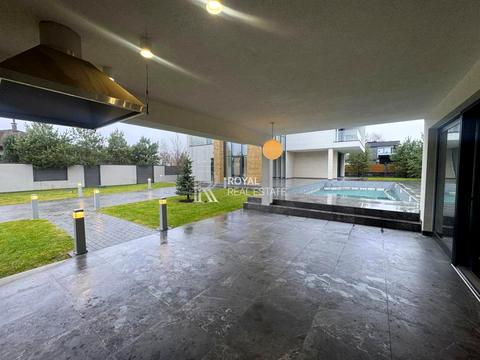 будинок за адресою Абрикосова вул., 8