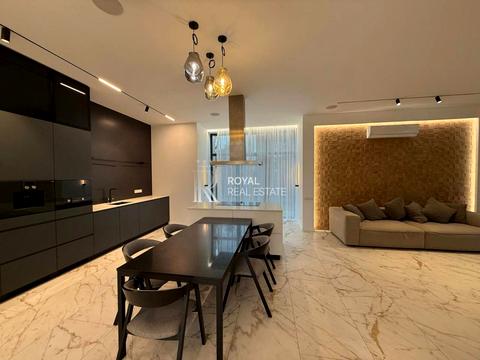 будинок за адресою Абрикосова вул., 8