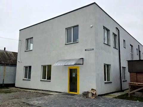 комерційна за адресою Юрія Кондратюка вул. (Комунарівська), 60