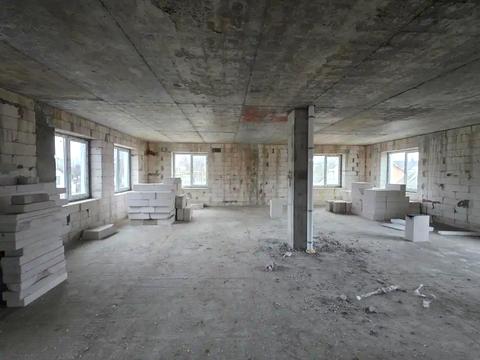 комерційна за адресою Юрія Кондратюка вул. (Комунарівська), 60