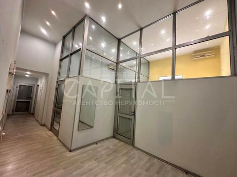 комерційна за адресою Велика Васильківська вул. (Червоноармійська), 23-В