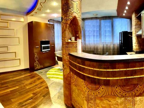 квартира за адресою Раїси Окіпної вул., 10-Б