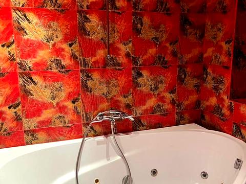 квартира за адресою Раїси Окіпної вул., 10-Б