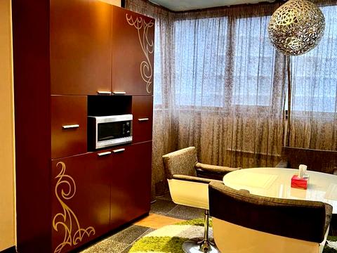 квартира за адресою Раїси Окіпної вул., 10-Б