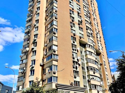 квартира за адресою Раїси Окіпної вул., 10-Б