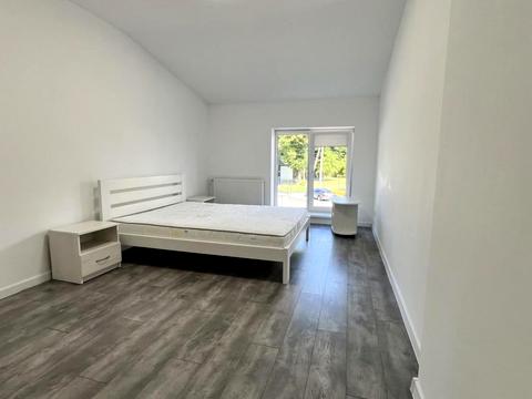 будинок за адресою с. Старий Яричів, заводська