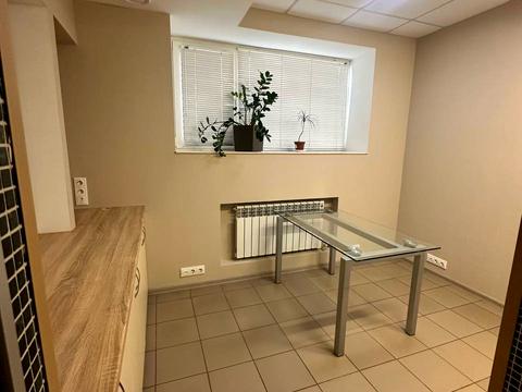 комерційна за адресою Олекси Тихого вул. (Виборзька), 89-А