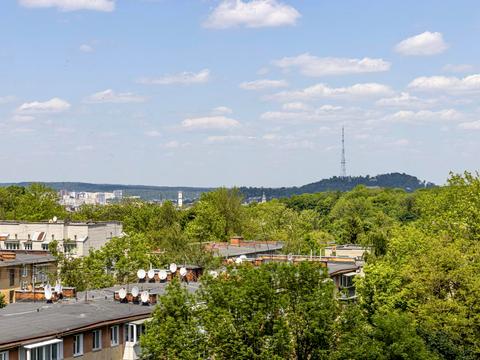 квартира по адресу Героев Крут ул., 11б