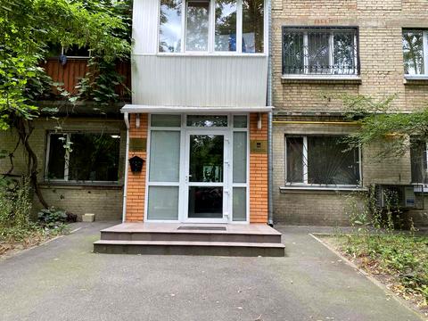 комерційна за адресою Олекси Тихого вул. (Виборзька), 89-А