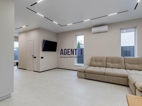 будинок за адресою Райдужна вул.