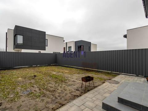 будинок за адресою Райдужна вул.