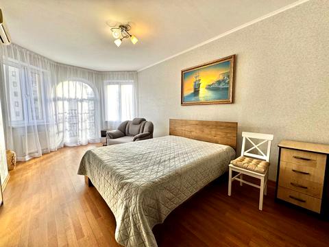 квартира по адресу Полтавская ул., 10