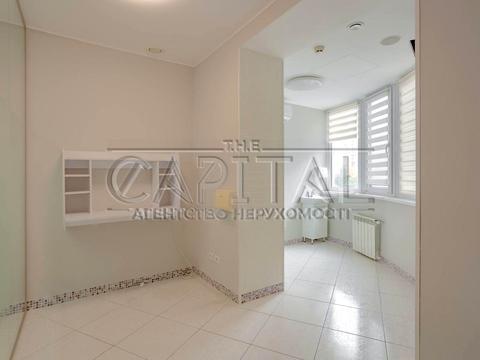 комерційна за адресою Володимира Івасюка просп. (Героїв Сталінграду), 4