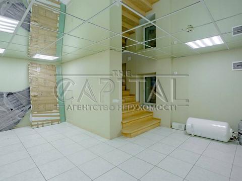 комерційна за адресою Володимира Івасюка просп. (Героїв Сталінграду), 4