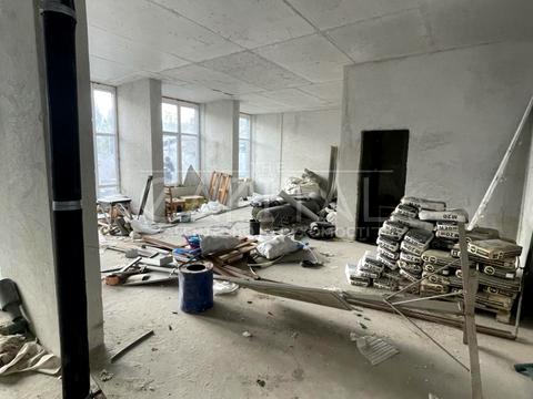 комерційна за адресою Бережанська вул., 15