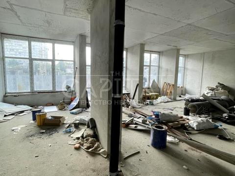 комерційна за адресою Бережанська вул., 15