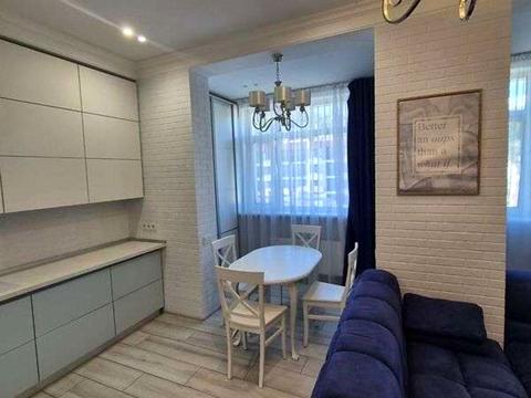 квартира за адресою Дегтярна вул., 7