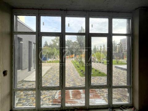 комерційна за адресою Бережанська вул., 15