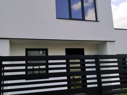 будинок за адресою Незалежності