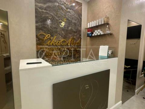 комерційна за адресою Михайла Бойчука вул. (Кіквідзе), 17-А