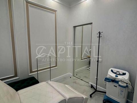 комерційна за адресою Михайла Бойчука вул. (Кіквідзе), 17-А