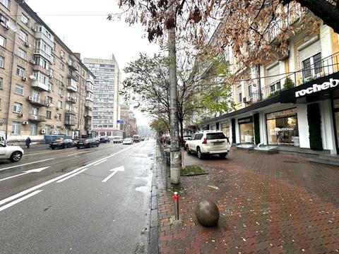 коммерческая по адресу Жилянская ул., 7