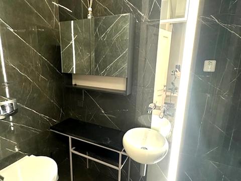 коммерческая по адресу Жилянская ул., 7