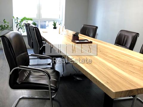 коммерческая по адресу Дігтярна, 6А