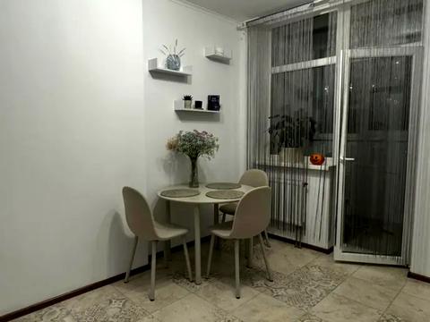 квартира по адресу Олены Пчилки ул., 3-В