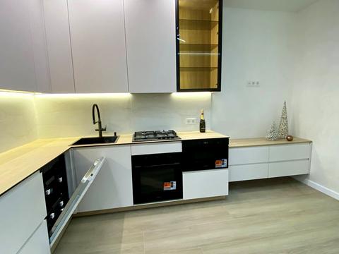 квартира за адресою Щаслива вул., 63