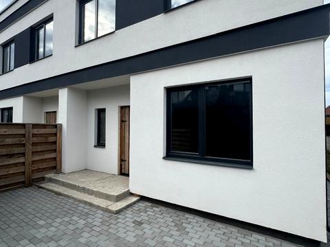 будинок за адресою Академіка Амосова вул.